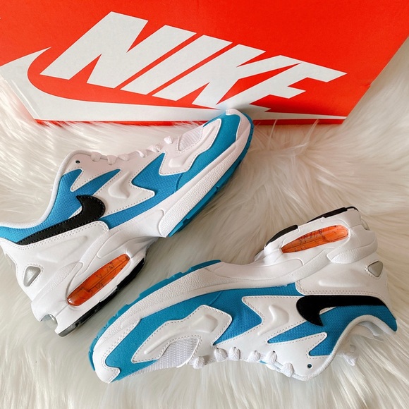 Nike Air Max 2 Light Sneaker - Unisex - Picture 3 of 7